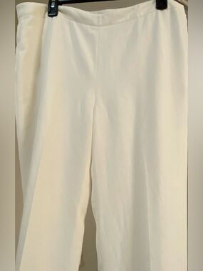 Lafayette 148 Off White Spring/Summer Dress-Work Slacks. Size 12. GC. Side Zip